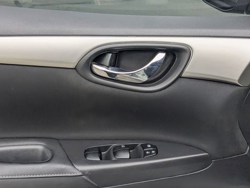 Used 2018 Nissan Sentra S image 14