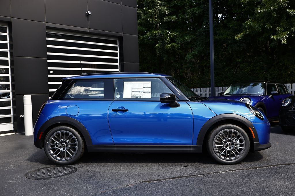 New 2026 MINI Cooper 2-Door Hardtop FWD image 4