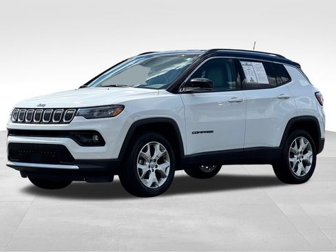 Used 2022 Jeep Compass Limited AWD/4WD image 3