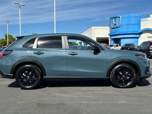 New 2025 Honda HR-V Sport image 3