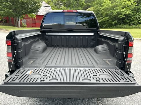 New 2025 Nissan Frontier SV w/ SV Convenience Package image 16