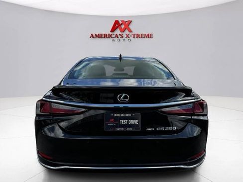 Used 2022 Lexus ES 250 w/ Premium Package AWD/4WD image 4