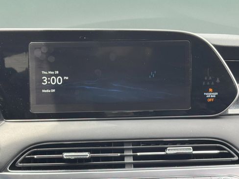 Used 2022 Hyundai Palisade Limited w/ Cargo Package FWD image 27