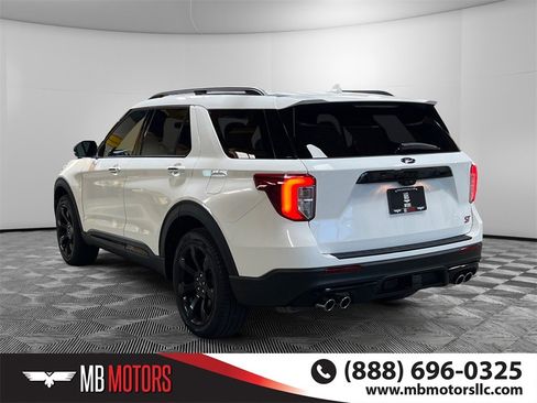 Used 2023 Ford Explorer ST w/ Technology Package image 8