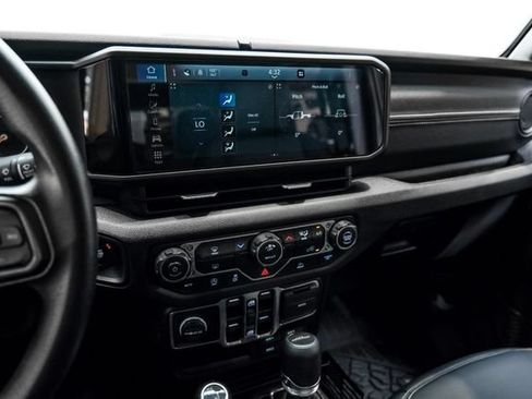 Used 2025 Jeep Gladiator Sport AWD/4WD image 61