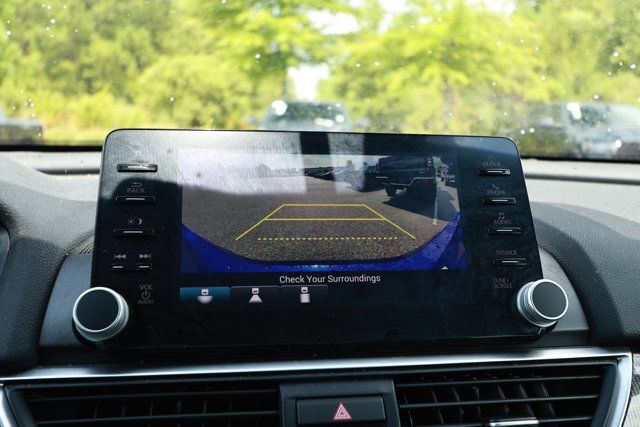 Used 2022 Honda Accord Sport image 17