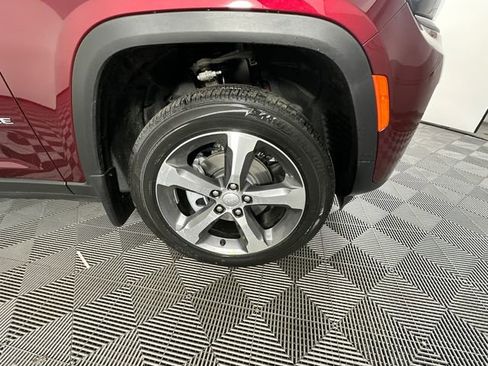 New 2026 Jeep Grand Cherokee Limited AWD/4WD image 4