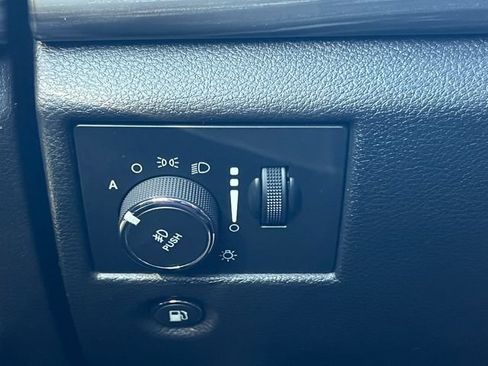Used 2021 Jeep Grand Cherokee Laredo X AWD/4WD image 18