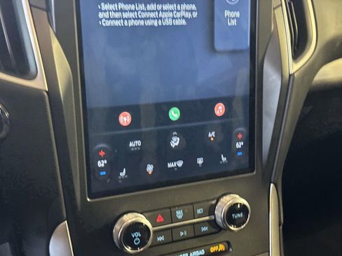 Used 2024 Ford Edge SEL w/ Convenience Package image 20