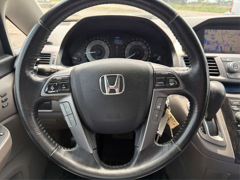 Used 2013 Honda Odyssey Touring Elite image 18