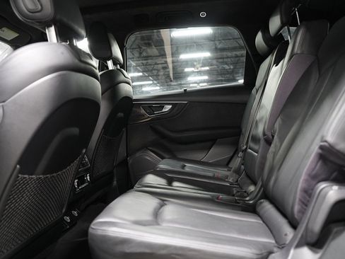 Used 2017 Audi Q7 3.0T Prestige w/ Prestige Package AWD/4WD image 14