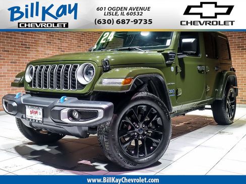 Used 2024 Jeep Wrangler Unlimited Sahara w/ Technology Group image 1