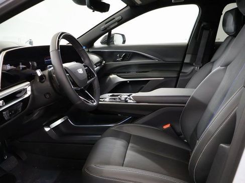 New 2026 Cadillac Lyriq Signature Luxury image 12