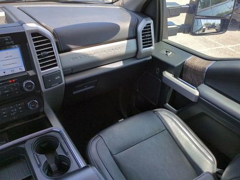 Used 2017 Ford F250 Lariat w/ Chrome Package AWD/4WD image 17