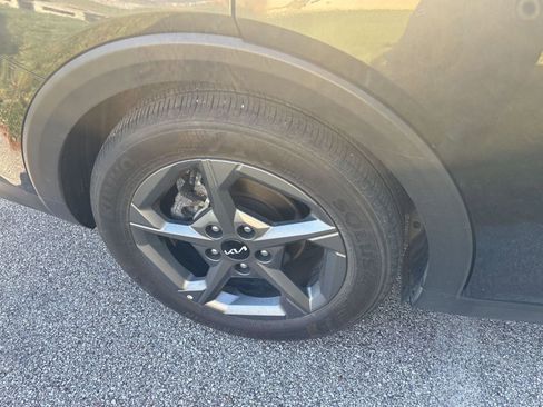 Used 2025 Kia K4 LXS image 8