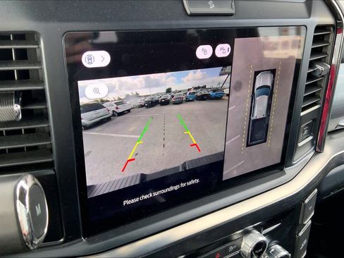 Used 2025 Ford F250 Lariat w/ Tremor Off-Road Package image 26