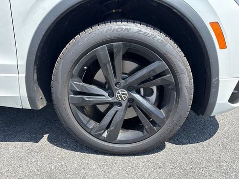 Used 2024 Volkswagen Tiguan SE R-Line AWD/4WD image 11