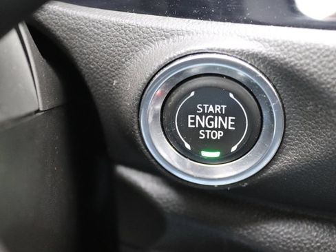 Used 2020 Buick Encore GX Preferred w/ Cold Weather Comfort Package AWD/4WD image 28