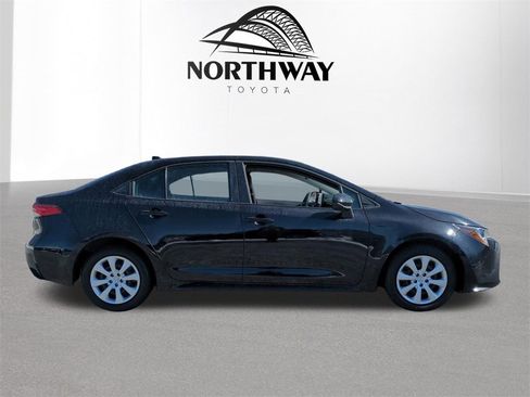 Certified 2024 Toyota Corolla LE image 3