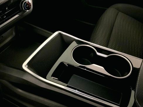 Used 2025 Chevrolet Equinox LT image 17