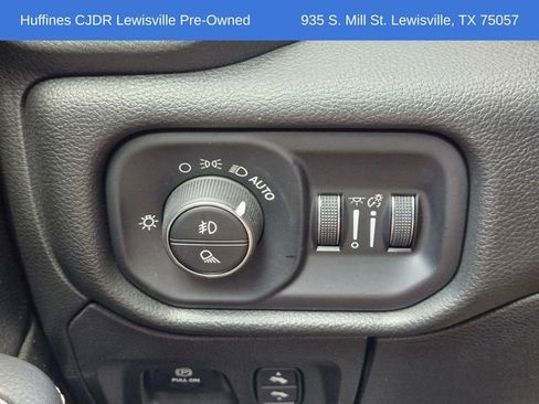 Used 2024 RAM 1500 Laramie AWD/4WD image 29