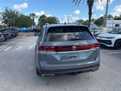Certified 2025 Volkswagen Atlas SEL AWD/4WD image 16