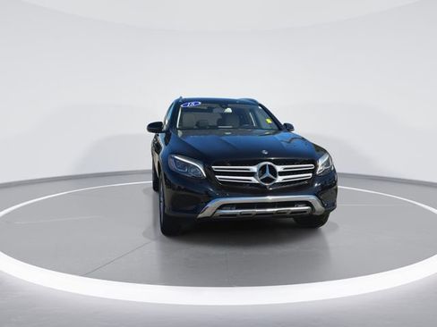 Used 2018 Mercedes-Benz GLC 300 image 2