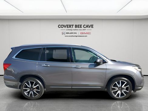 Used 2022 Honda Pilot Touring image 11