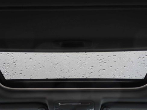 Used 2021 Toyota RAV4 XLE image 15