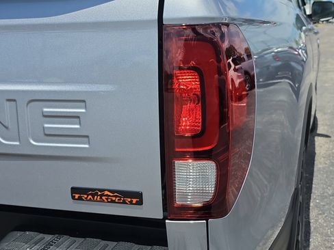 Certified 2024 Honda Ridgeline TrailSport image 8