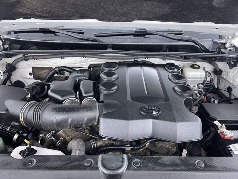 Used 2019 Toyota 4Runner SR5 image 26