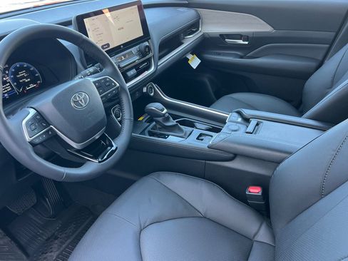 New 2026 Toyota Grand Highlander Limited image 7