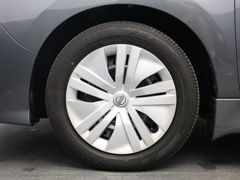 Used 2024 Nissan Leaf S image 8