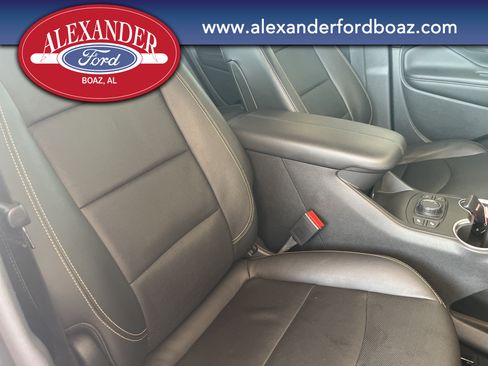 Used 2018 GMC Terrain SLT w/ Preferred Package FWD image 15