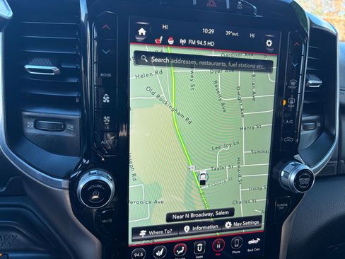 Used 2021 RAM 2500 Laramie image 32