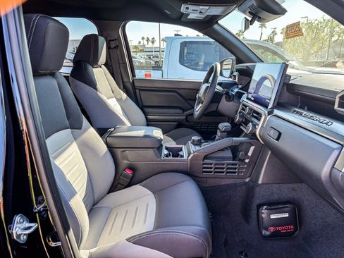 New 2025 Toyota Tacoma TRD Off-Road image 19