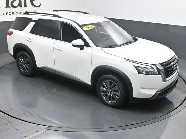 Used 2025 Nissan Pathfinder SV FWD image 53