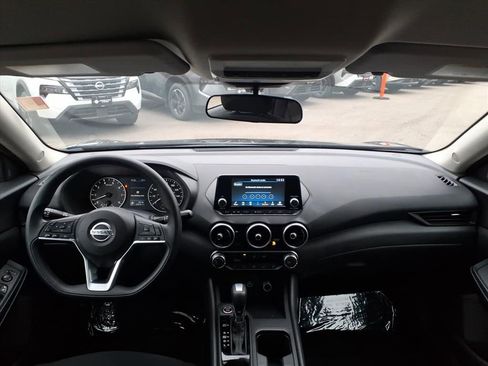 Used 2023 Nissan Sentra S image 13