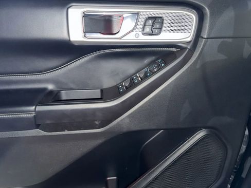 Used 2020 Ford Explorer ST w/ ST Street Pack image 15