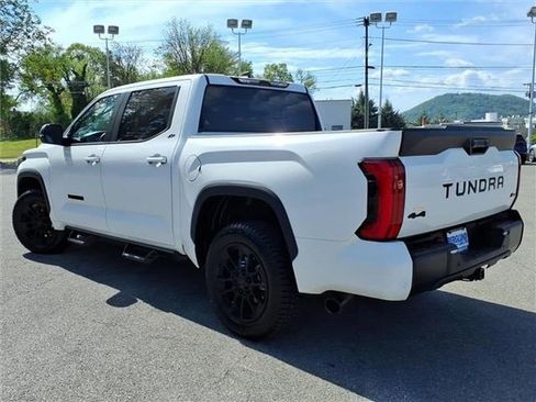 Used 2024 Toyota Tundra SR5 w/ SR5 Premium Package AWD/4WD image 10