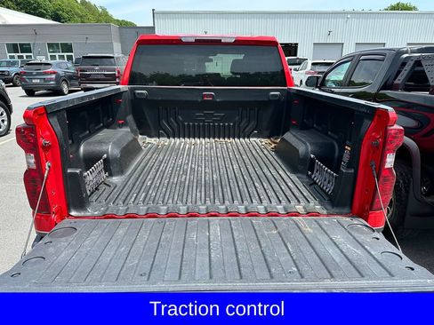 Used 2022 Chevrolet Silverado 1500 LT AWD/4WD image 6