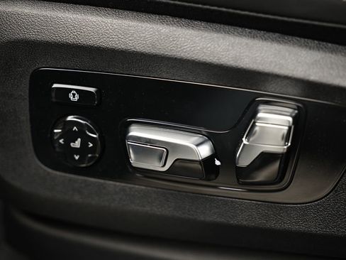 New 2026 BMW X5 xDrive50e w/ M Sport Package image 23