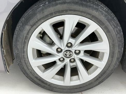 Used 2023 Toyota Camry LE image 12