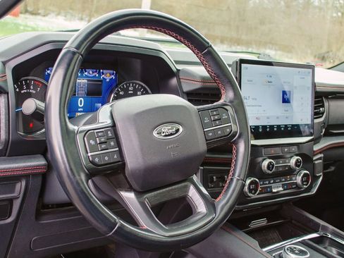 Used 2022 Ford Expedition Max Limited image 14