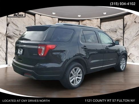 Used 2019 Ford Explorer XLT w/ Equipment Group 201A AWD/4WD image 5
