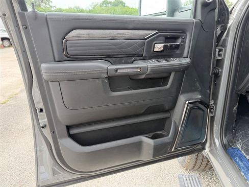 New 2026 RAM 2500 Limited AWD/4WD image 11