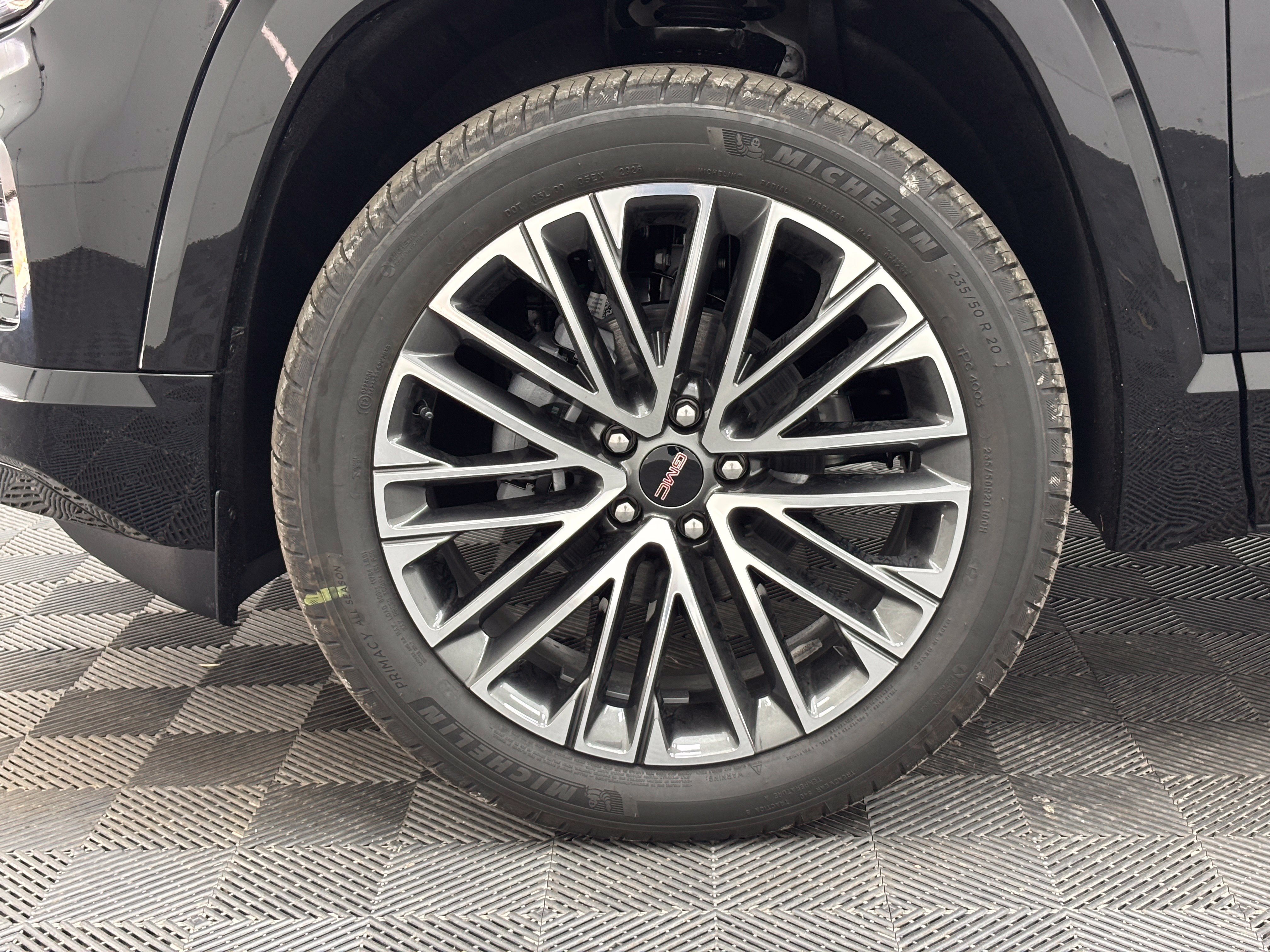 New 2027 GMC Terrain Denali w/ LPO, Floor Liner Package AWD/4WD image 17
