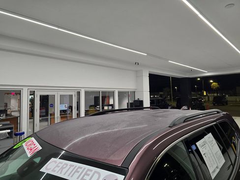 Used 2026 GMC Acadia Elevation FWD image 12