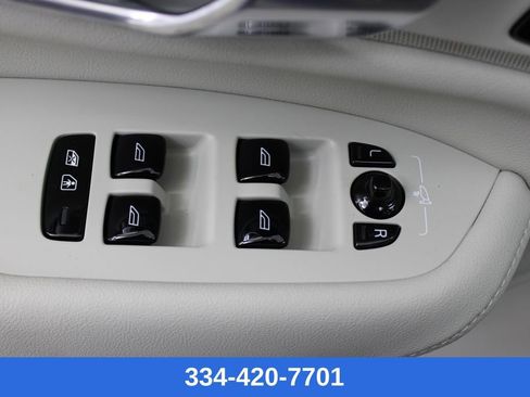 New 2026 Volvo XC90 B6 Ultra image 17