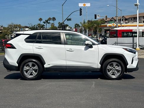 Used 2023 Toyota RAV4 XLE w/ Convenience Package AWD/4WD image 6